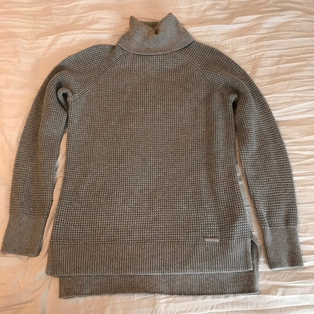 *Worn Once!* Women’s Michael Kors Sweater